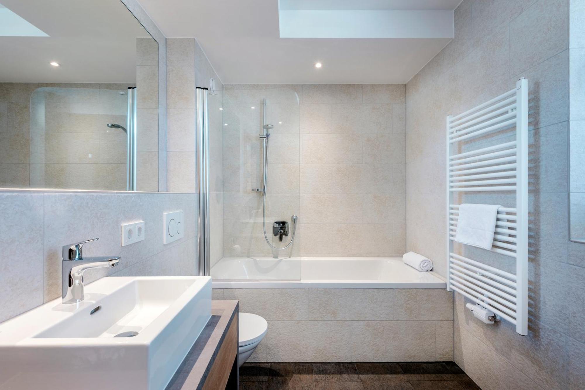 All-Suite Resort Kuehtai Phòng bức ảnh